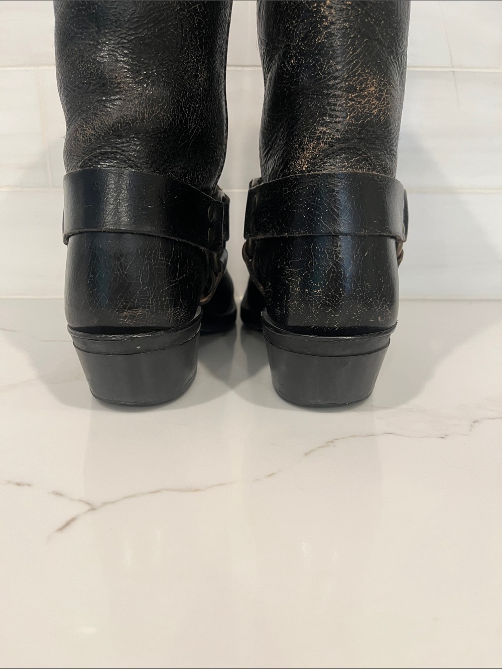 Frye Women’s 12R Black Distressed Vintage Leather Harness Boots Size US 8.5 - Picture 8 of 16